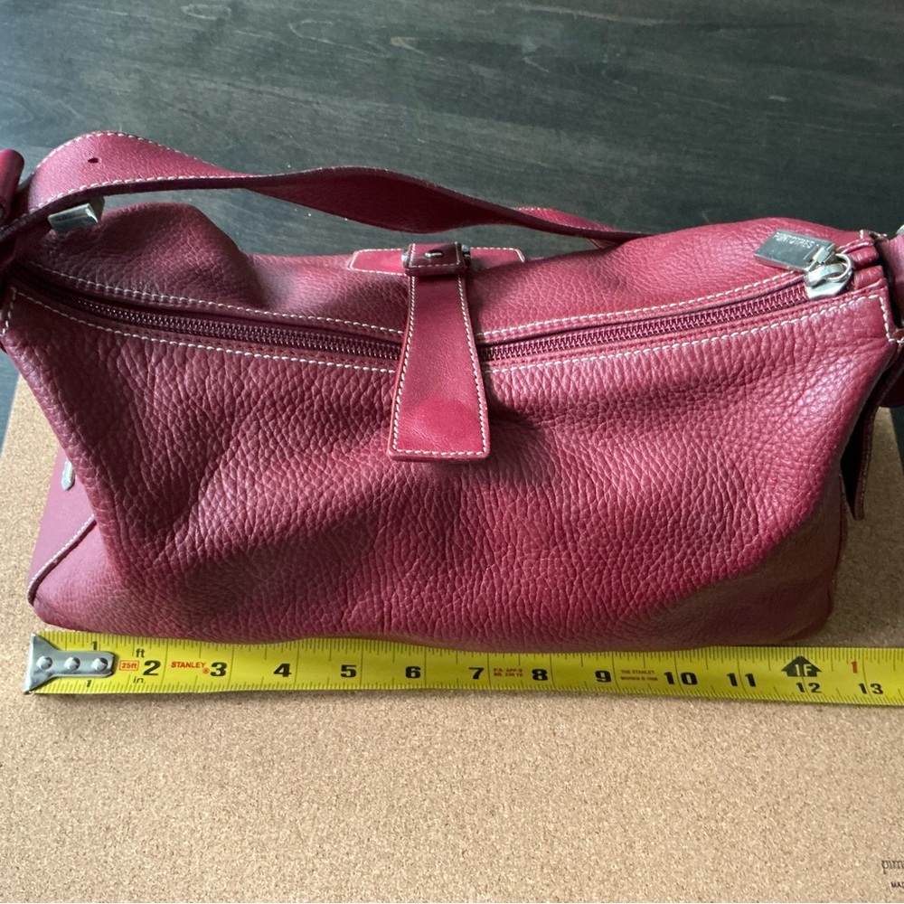 Puntotres Chic Rich Red Leather Hand Bag